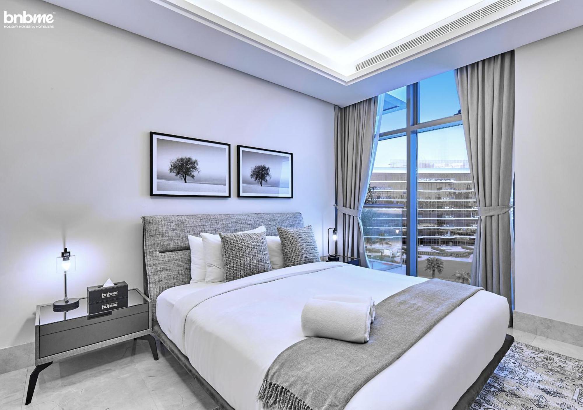 Bnbme - Th8 Palm Hotel ดูไบ ภายนอก รูปภาพ