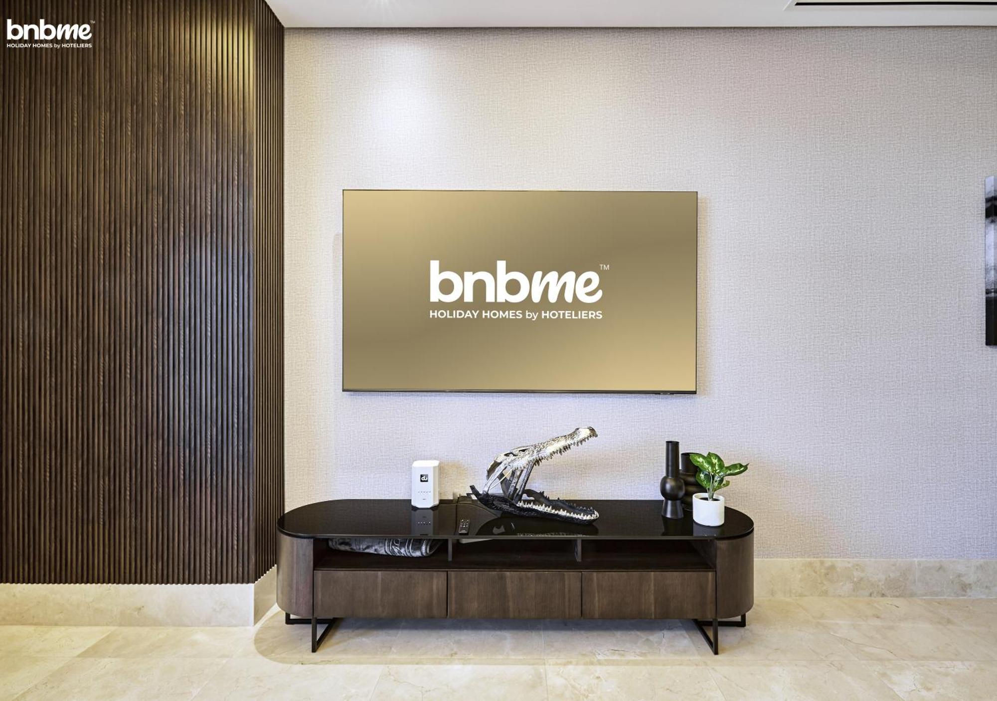 Bnbme - Th8 Palm Hotel ดูไบ ภายนอก รูปภาพ