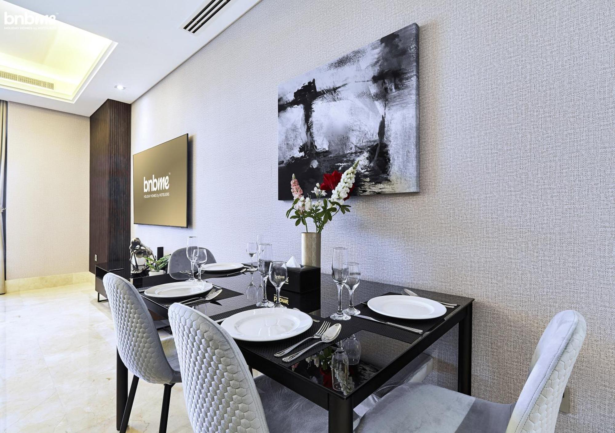 Bnbme - Th8 Palm Hotel ดูไบ ภายนอก รูปภาพ