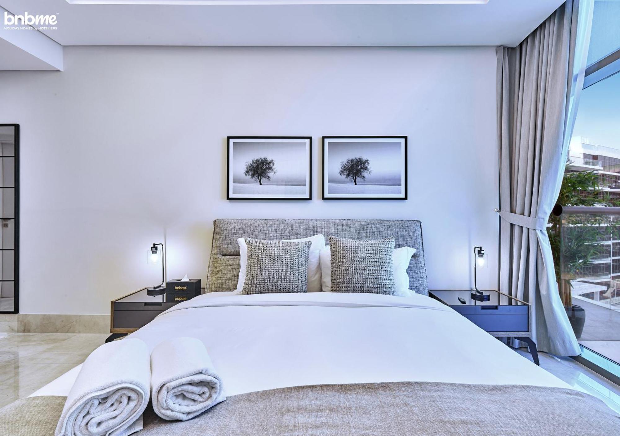 Bnbme - Th8 Palm Hotel ดูไบ ภายนอก รูปภาพ